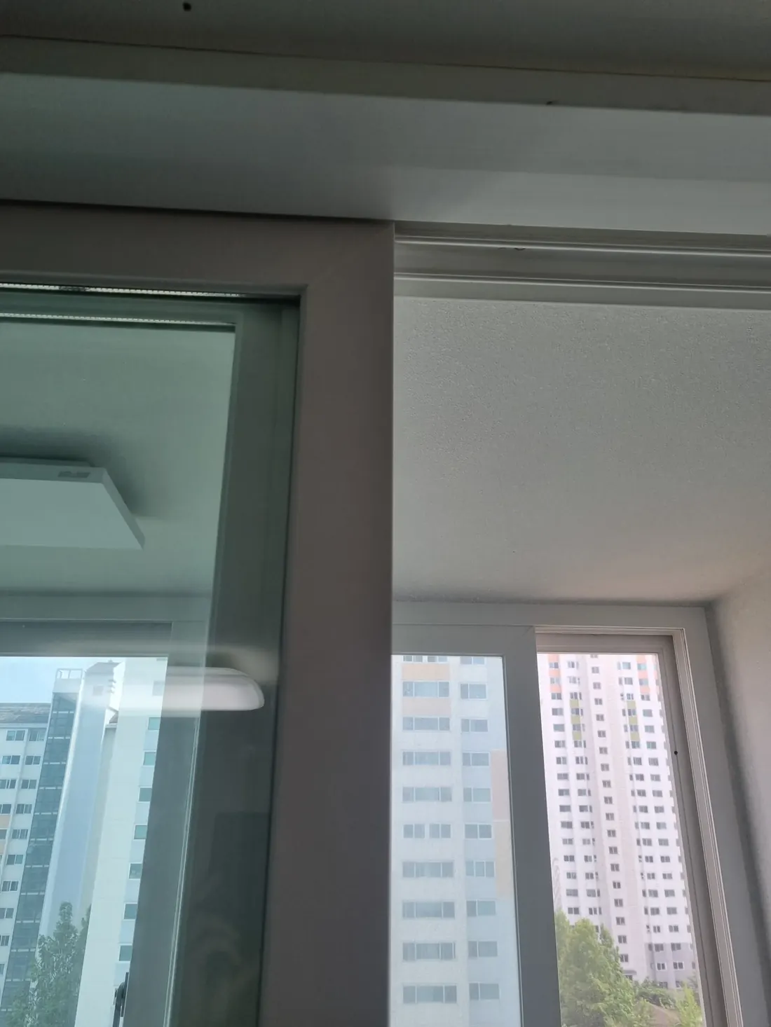 파주 문짝필름시공 창틀 시공 후